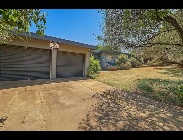 5 BEDROOM HOUSE FOR SALE IN ELARDUSPARK